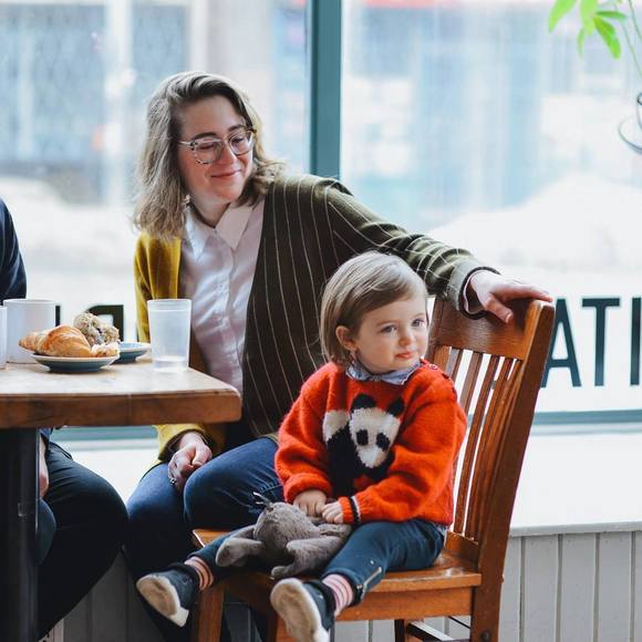 Meet your Posher, Jennie - Picture 1 of 1